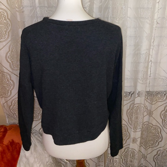 Crop Top Sweater - Picture 2 of 3